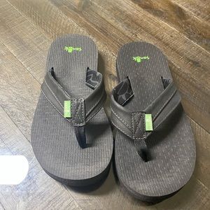 Sanuk flip flops